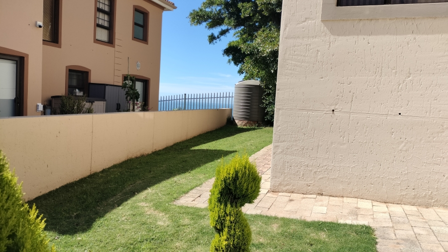 3 Bedroom Property for Sale in Grootbrakhoogte Western Cape